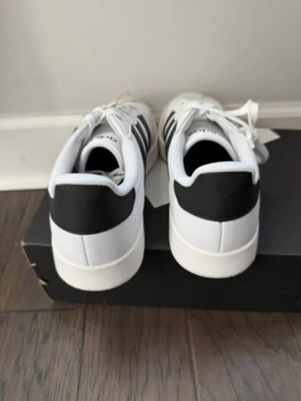 Adidas Barreda Shoes Mens 11.5 White Black Grey JI2306 Athletic NEW Sneakers